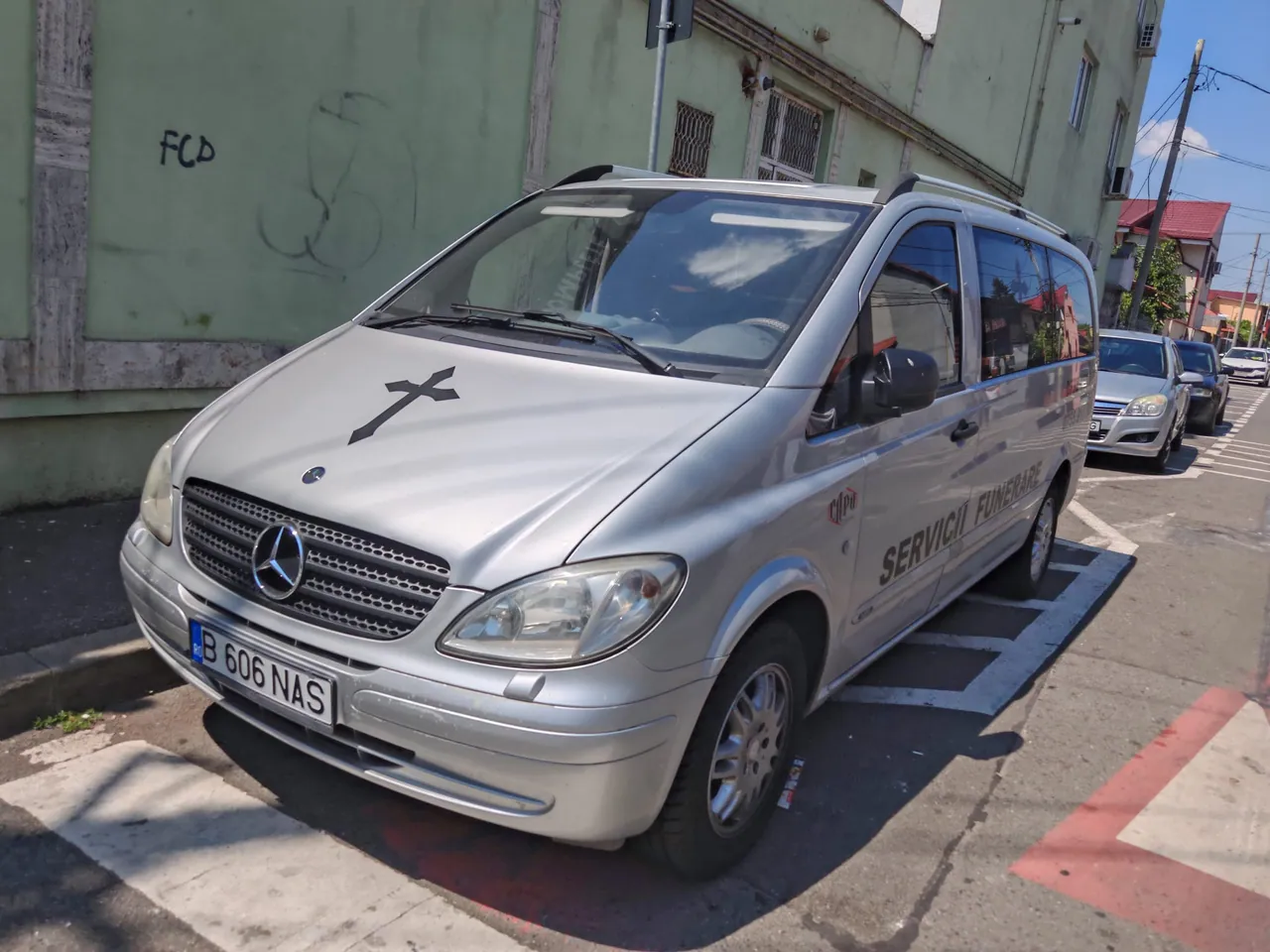 Autovehicul pentru transport funerar